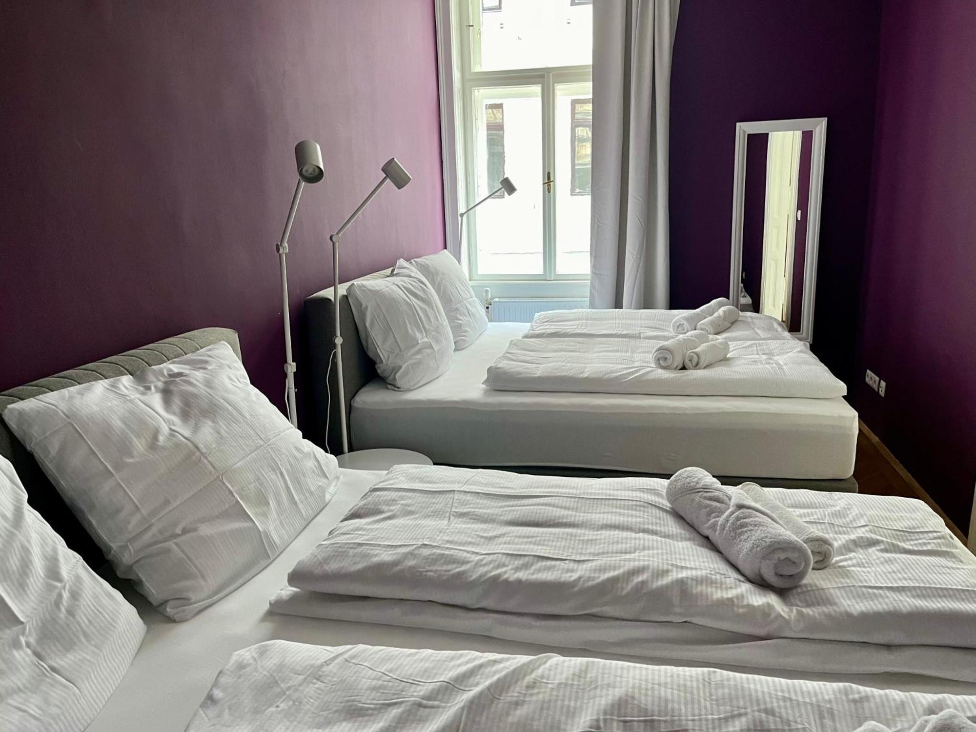 Appartement Grosszuegiger Wiener Altbau Gleich Neben Schoenbrunn *
