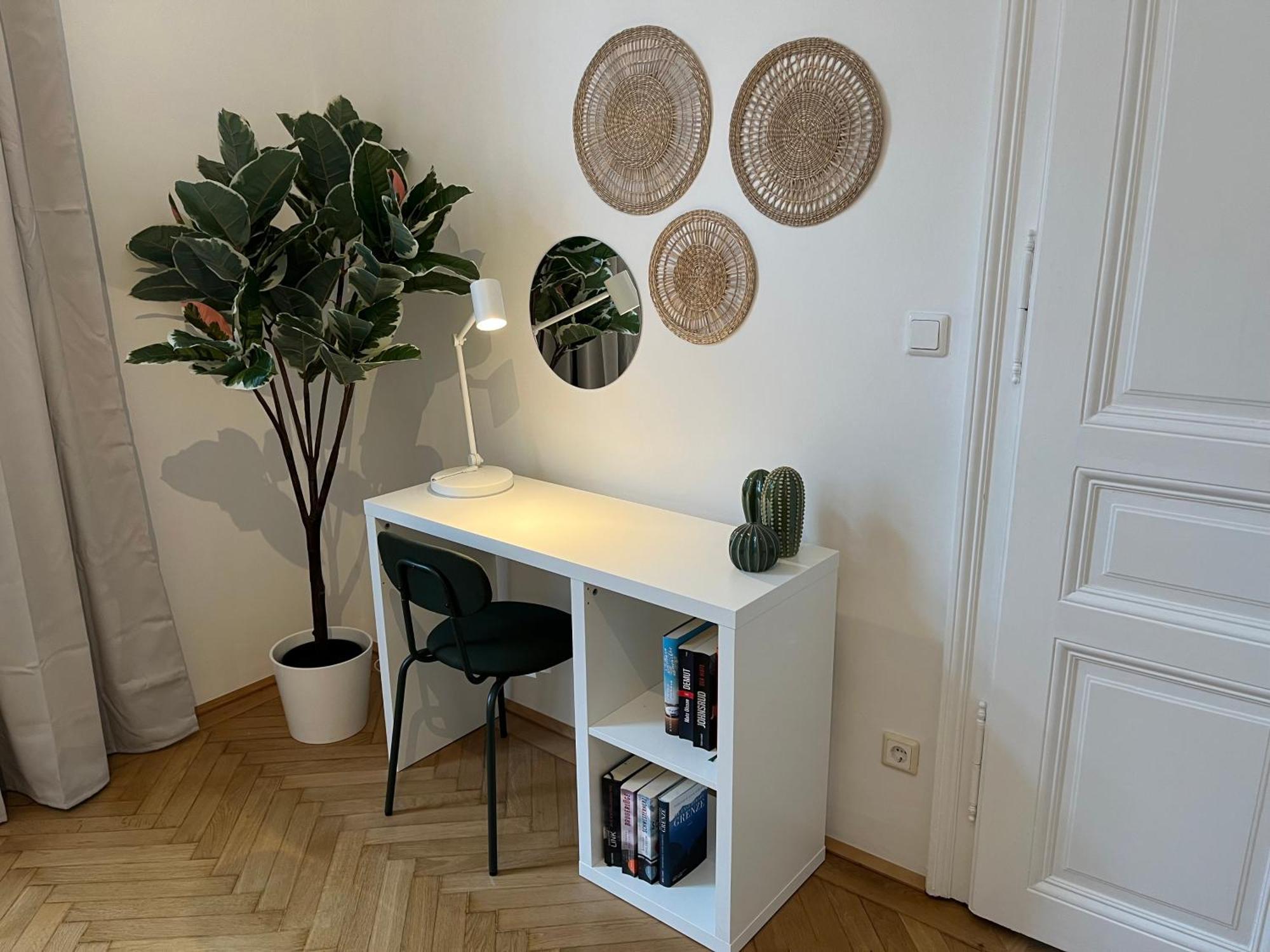 Grosszuegiger Wiener Altbau Gleich Neben Schoenbrunn Appartement *